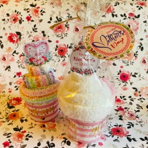 Cupcake Socks, Mother’s Day Fuzzy Socks, Mom Cupcake Socks, Girl Gift, Gifts for Women