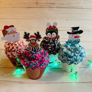 Christmas Fuzzy Socks, Fuzzy Sock Cupcakes, Teacher Christmas Gift ...