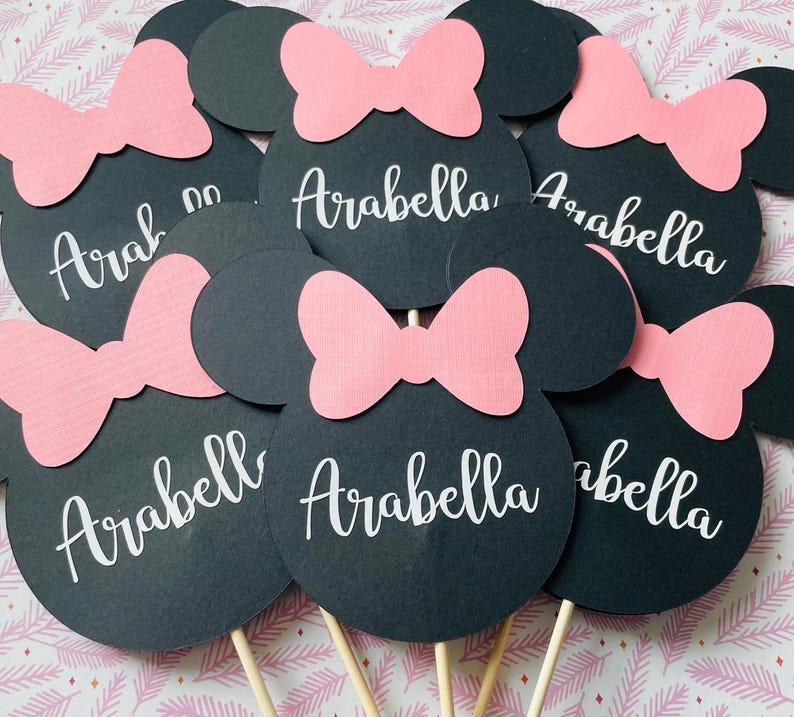 Choix de fête d'anniversaire Minnie Mouse : décoration de centre de table personnalisée image 4