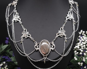 Art Nouveau Collier mit seltenem gold-lila Labradorit – Jugendstil Halskette mit Edelstahlketten – Größenverstellbarer Fantasyschmuck