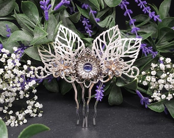 Filigraner Haarkamm mit Blättern ~ gold-blaue Kristallblüten ~ Accessoire für Brautfrisuren, LARP, Gothic ~ Fantasy und Elfen-Haarschmuck