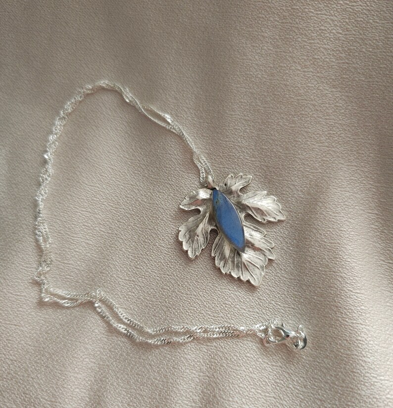 Halskette mit Blattanhänger, Fantasy Collier, blauer Labradorit image 1