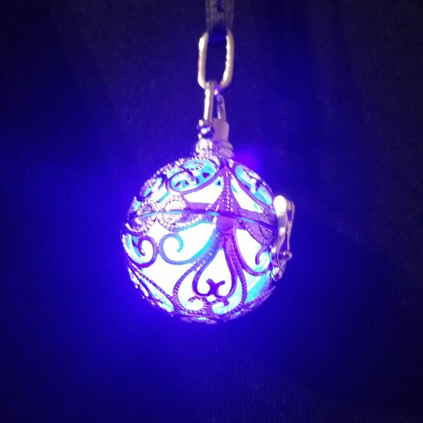 Licht-Anhänger, Engelsrufer mit Licht, LARP Amulett, Magic, Elvish Pendant, Anhänger, Besonderes Geschenk, Angelic Caller, Fairy, Fee