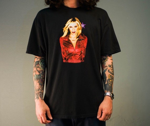 Vintage ‘01 Madonna Drowned World Tour T-Shirt