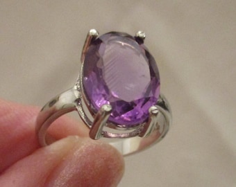 A Silver Amethyst Ring