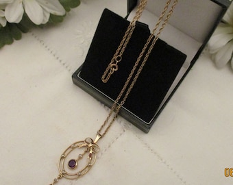 Een antieke Edwardiaanse amethist hanger en ketting.