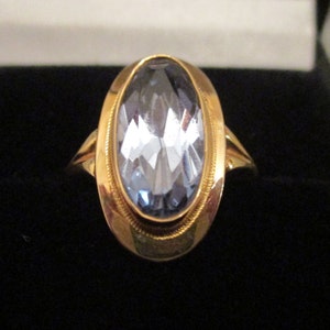 Blauer Topas Gold Ring.