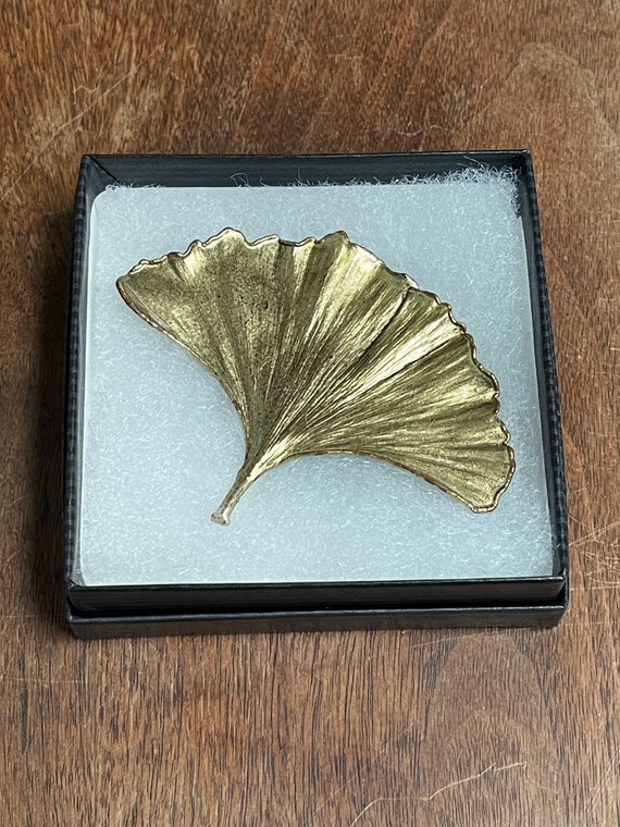 Nature's Creations Leaf Brooch/Pendant
