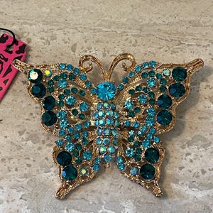 Betsey Johnson Butterfly Brooch/necklace NOS