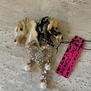 Betsey Johnson Horse Brooch NOS