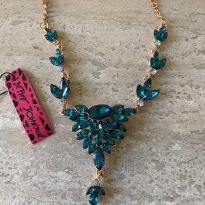 Betsey Johnson Teal Necklace NOS