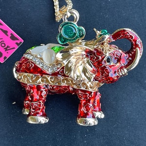 Betsey Johnson Jewelry NOS Elephant Necklace/pendant