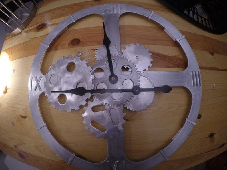 Clock gear Vremya By Watos image 4