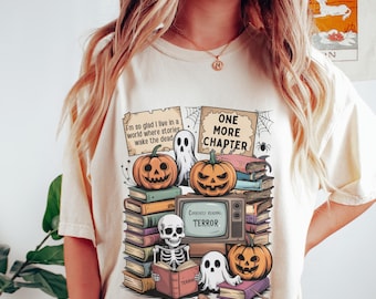 Skeleton Reading Shirt: Funny Halloween Book Lover Tee