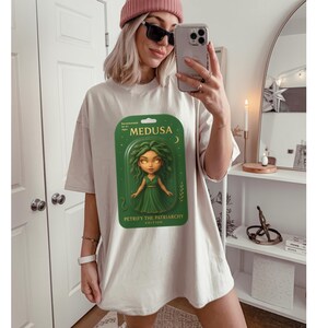 Camiseta Medusa Comfort Colors Edición Petrificar el Patriarcado Linda figura de acción de la mitología griega Camiseta Petrificar el Patriarcado Camiseta Medusa