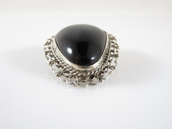 Marcasite Studded Vintage Sterling Silver Big Wild Cat Panther atop a Large Polished Cabochon Onyx Brooch Pin Pendant Combo #BKB-KBRCH306