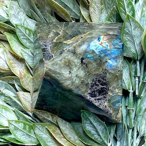 Labradorite Pyramid