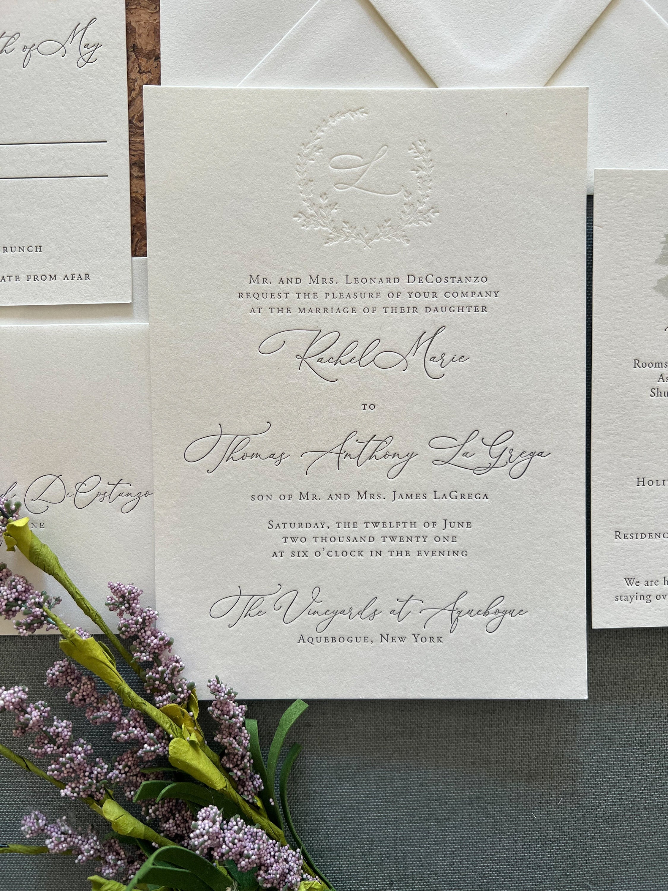 Suite de invitación de boda tipográfica Vineyard en tinta gris - Etsy México