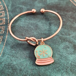 Alex and ani snow 2025 globe bangle
