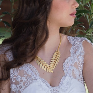 Collana greca con foglie di ulivo, collana con foglie d&#39;oro, collana da sposa, collana grande, regalo per lei, gioielli da sposa, gioielli botanici