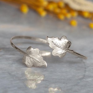 Silver Leaves Bridal Arm Cuff Bracelet, Wedding Arm Band, Wrap Bangle, Bridesmaid Bracelet, Laurel Leaf Cuff Bracelet, Leaf Grecian Bracelet