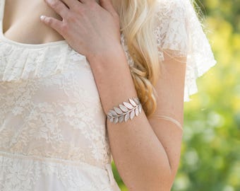 Brassard en argent, brassard en argent, bracelet de bras en argent, bracelet de feuille grecque, bracelet de déesse grecque, bracelet de bras de feuille d'argent, bracelet de mariée,