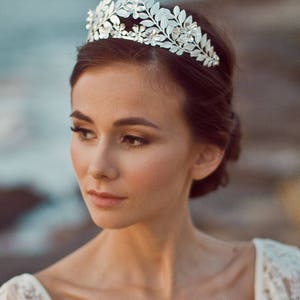 Greek Crown, Leaf Crown, Bridal Headpiece, Bridal Tiara, Laurel Leaf Crown, Wedding Headpiece, Wedding Crown, Wedding Tiara, Leaf Tiara