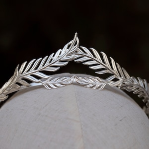 Silver Laurel Leaf Crown, Greek Goddess Silver Halo Crown, Bridal Leaves Headband, Grecian Tiara, Silver Leaf Headpiece, Silver Leaf Tiara Silver