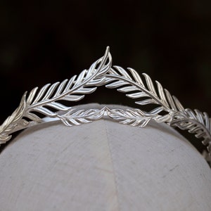 Silver Laurel Leaf Crown, Greek Goddess Silver Halo Crown, Bridal Leaves Headband, Grecian Tiara, Silver Leaf Headpiece, Silver Leaf Tiara