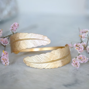 Goddess Upper Arm Bracelet, Feather Bridal Arm Cuff, Bridal Bangle, Adjustable Bracelet, Wrapped Bracelet, Bridal Arm Band, Gift For Her