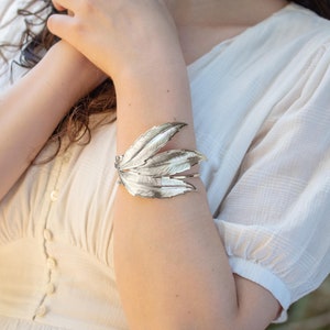 Boho Feather Silver Bridal Arm Cuff Bracelet, Leaf Arm Band, Greek Goddess Lower Arm Bracelet, Wedding lower Arm Bangle, Bridesmaid Bracelet