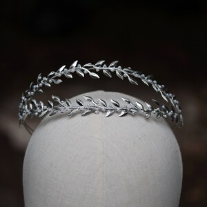 Bridal Laurel Leaf Silver Halo Crown, Greek Goddess Olive Headpiece, Wedding Crown Headband, Roman Hair Vine Headpiece, Laurel Wreath Tiara