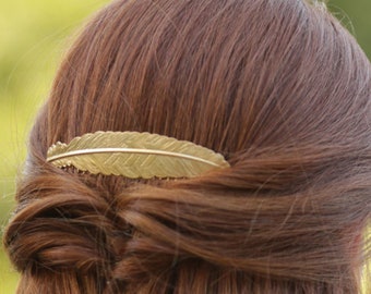 Peineta de plumas, tocado de diosa griega, enredadera de plumas doradas. Accesorio para el cabello con temática de bosque, tocado de novia, horquilla para el cabello de boda, peineta de novia.