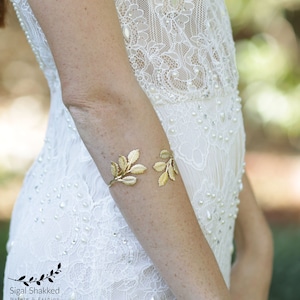 Lower Leaf Arm Cuff Bracelet, Bridal Bangle, Wedding Cuff, Grecian Goddess Bracelet, Bridal Bracelet, Wedding Bracelet, Bridesmaid Bracelet
