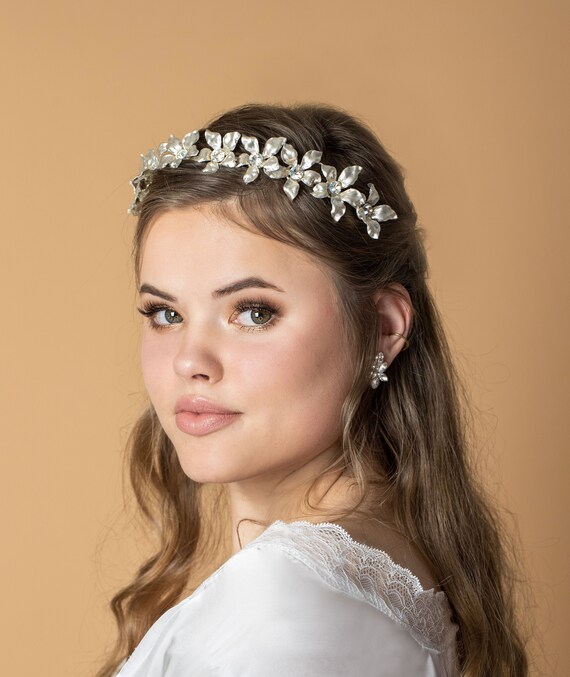 Gold Flower Crystal Halo Bridal Crown, Bridal Rhinestone  display picture 2