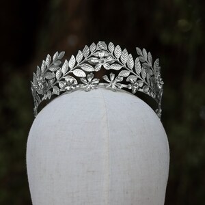 Bridal Leaf Headpiece, Silver Hair Wreath, Goddess Leaf Crown, Wedding Headband. Wedding Headpiece, Bridal Wreath, Greek Leaf Headpiece