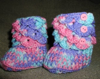 Hand Crochet Baby Booties in Crocodile Stitch