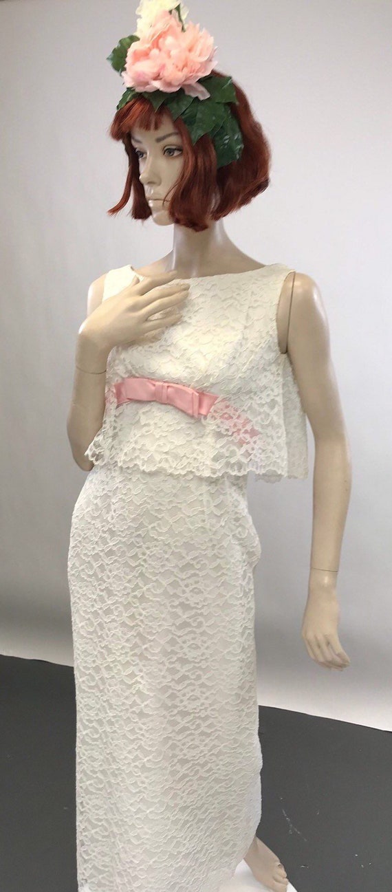 1960s Vintage Sleeveless White Lace Wedding Dress… - image 2