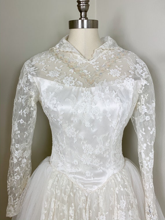 1950s Vintage Lace and Tulle Wedding Dress | 50's… - image 10