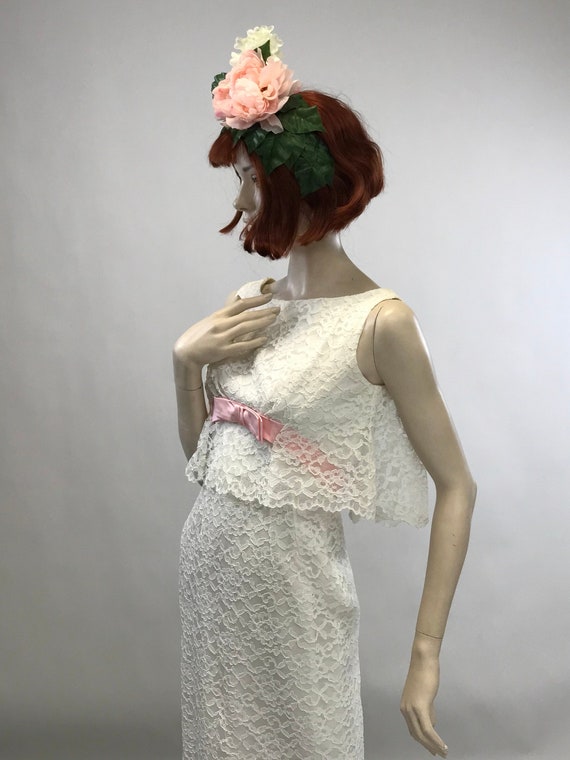 1960s Vintage Sleeveless White Lace Wedding Dress… - image 1