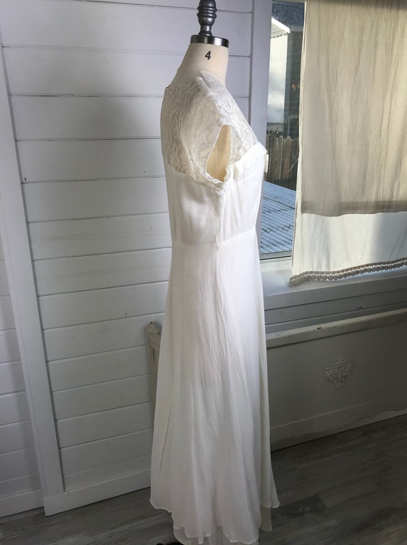 Vintage 1950s Damask Ivory Wedding Dress