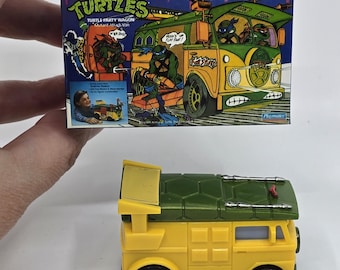 Hot Wheels Tartarugas Ninja - Miniatura em escala 1:6 - Party Wagon - Compatível com Hot Wheels Retro Car