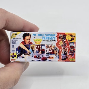 1:12 Pee-Wee's Playhouse Mini Box Personalizzato Pee-Wee's Playhouse Playset (Vuoto) Scatola in Miniatura Pee-Wee Herman Scala 1/12 Nessuna Figura Inclusa