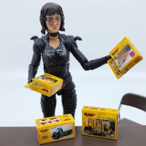 1:12 Indiana Jones Fan Art Miniature Scale Spielset & Fahrzeuge Boxen gut der Seelen Karte Zimmer Straßen Kairo Wüste Konvoi LKW (LEER) Lot 4