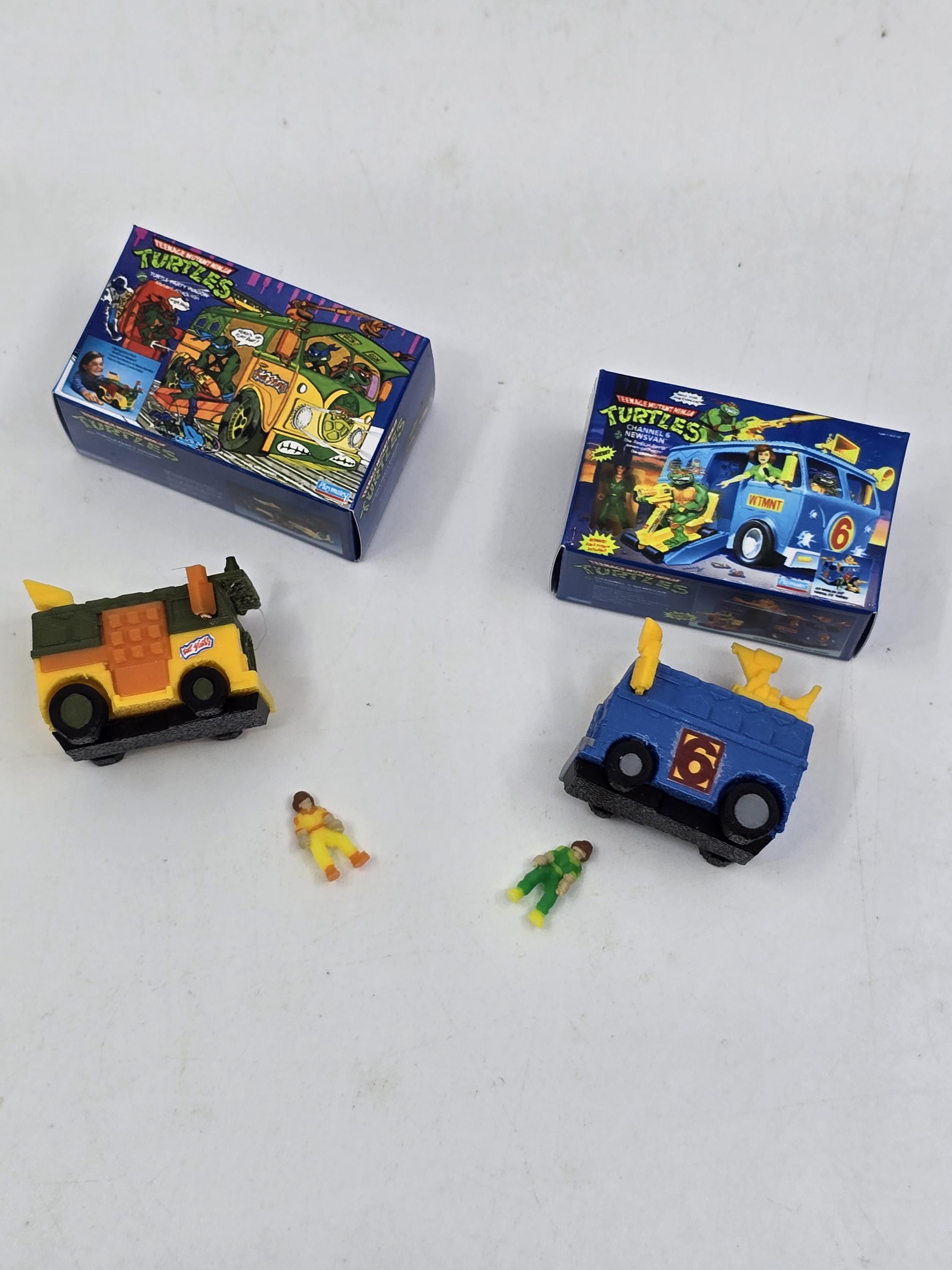 Mini 1:12 Teenage Mutant Ninja Turtles Party Wagon & Channel 6