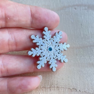 Snowflake Needle Minder / Winter Needle Minder / Stitchonomy Winter SAL Needle Keeper / High Quality Snowflake Needle Nanny / Rhinestone image 4