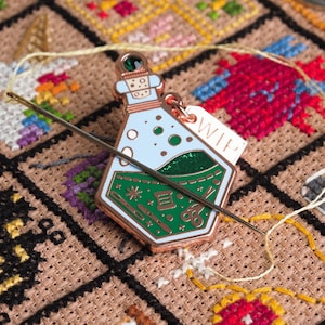 Potion Bottle Needle Minder, Witchy Halloween Cross Stitch Accessory Green Needle Minder