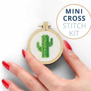 Mini Cactus cross stitch kit, mini embroidery hoop, succulent cross stitch, first cross stitch kit, Cactus easy cross stitch kit for kids