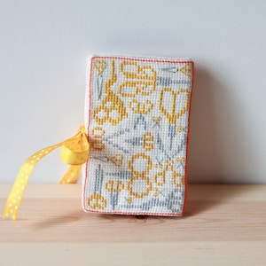 Needle Book Cross Stitch Pattern / Keep Your Crafting Accessories Safe / Needle Keeper Pattern / Scissors Keeper Cross Stitch / Embroidery image 3