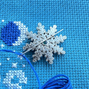 Snowflake Needle Minder / Winter Needle Minder / Stitchonomy Winter SAL Needle Keeper / High Quality Snowflake Needle Nanny / Rhinestone image 1